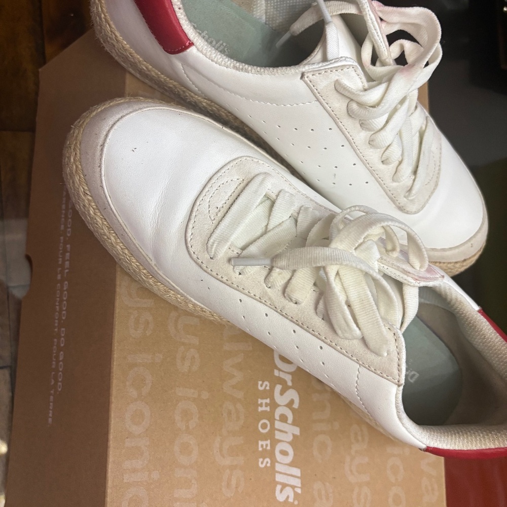 White doctor show sneaker